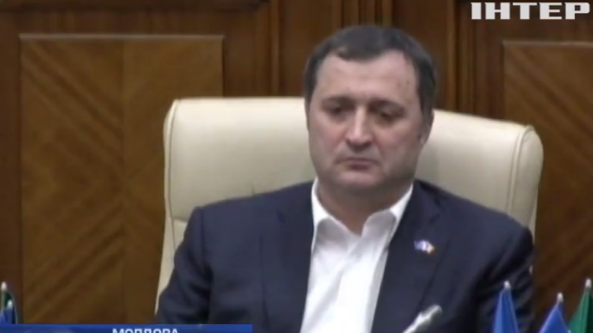 Экс-премьера Молдовы обвиняют в присвоении миллиарда долларов 