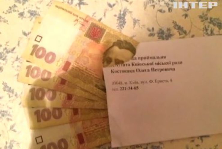 "Команда Черновецкого" подкупает избирателей на глазах у милиции