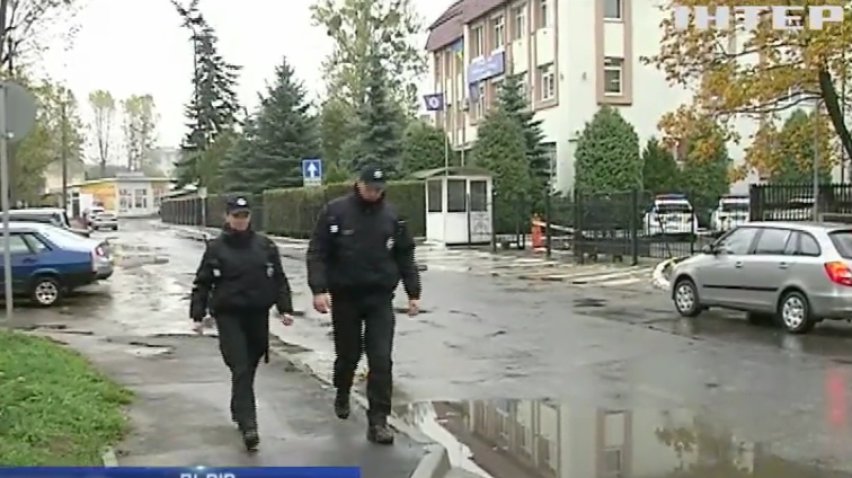 Поліцейським Львова заборонили стежити за голосуванням на дільницях