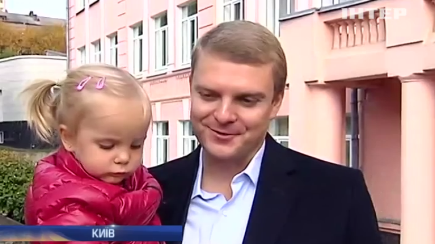 Олександр Пузанов голосував у Києві з родиною