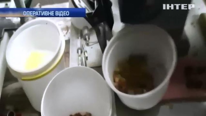 СБУ у Чернівцях накрили цех з обробки бурштину