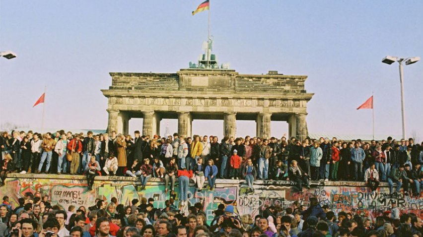 Германия отмечает 25-летние падения Берлинской стены (видео)