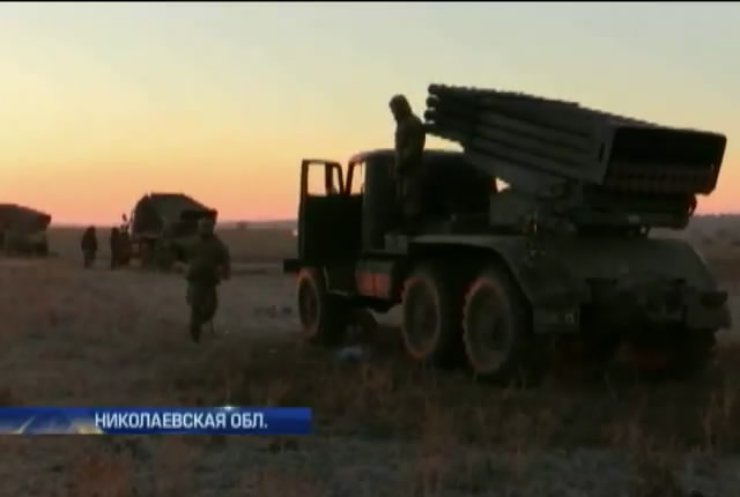 Под Николаевом армия отбивала атаки "Градами" (видео) 