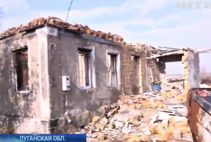 Оккупанты Донбасса восстанавливают разрушенные дома по лотерее (видео)