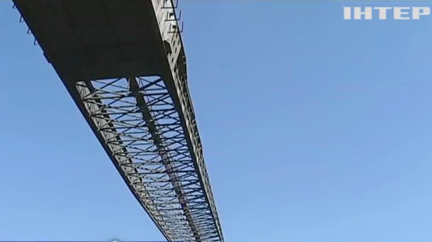 В Запорожье 11 лет строят мост через Днепр