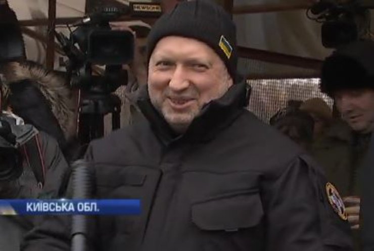 Олександр Турчинов випробував гранатомет для розгону демонстрацій