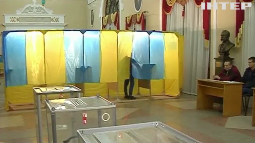 Во Львове шокированы пустыми урнами на выборах