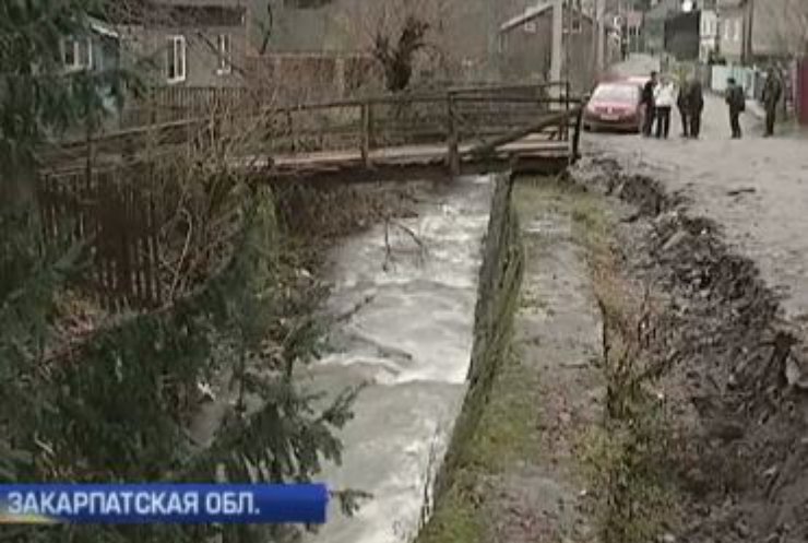 На Закарпатье просят деньги на восстановление после наводнения