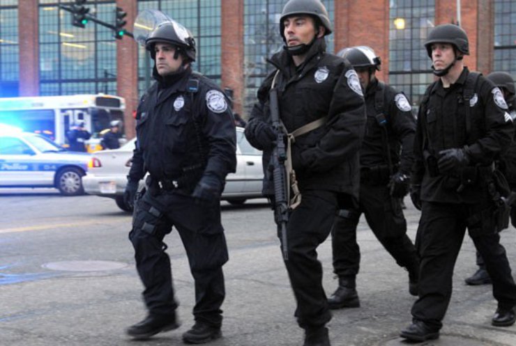 У Нью-Йорку поліція знешкодила стрільця на Манхеттені