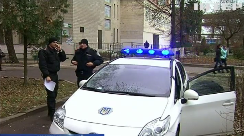 Поліція перекрила Хмельницький у пошуках стрілка