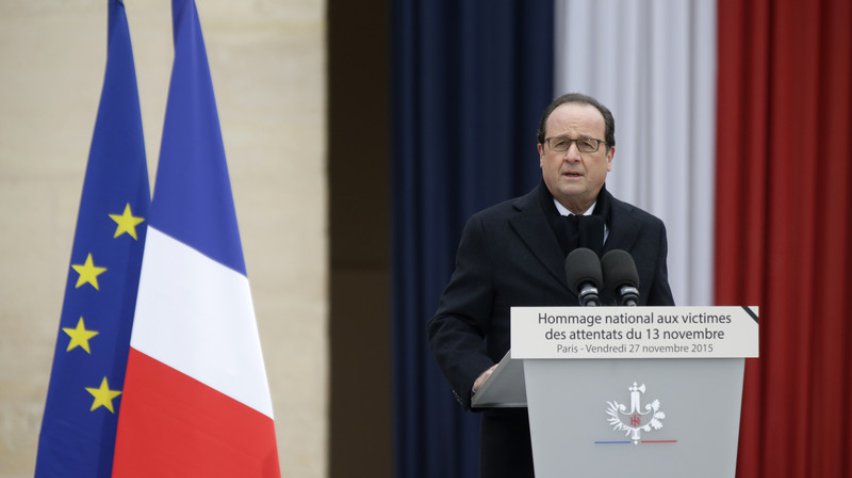 Франція вшанувала загиблих у терактах у Парижі