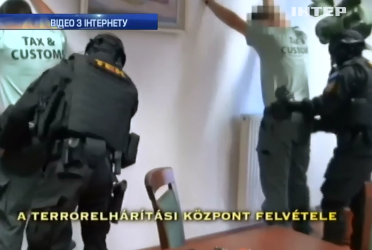 На кордоні з Україною за хабарі затримали 15 прикордонників Угорщини