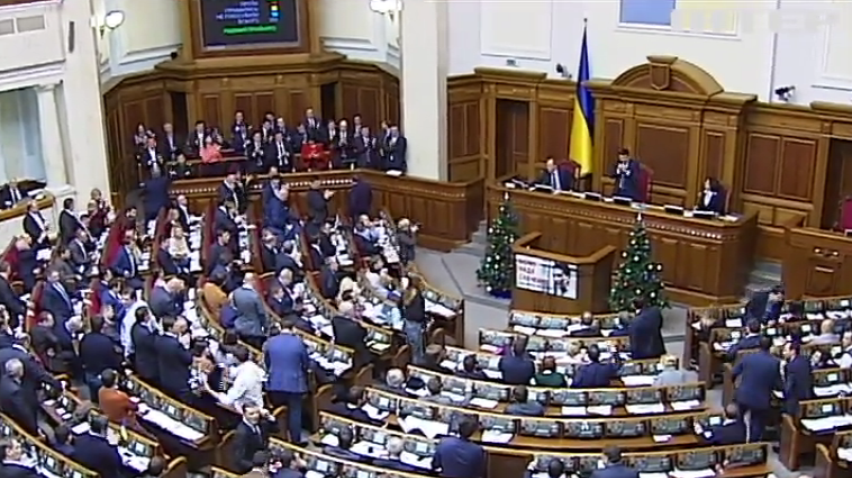 Депутаты готовы петь в Раде за миллион долларов (видео)