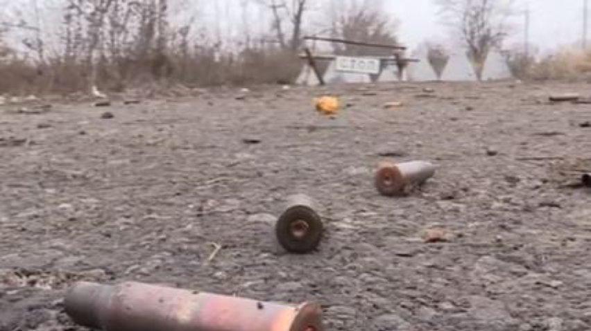 У Комінтерново прибули військові з Росії 