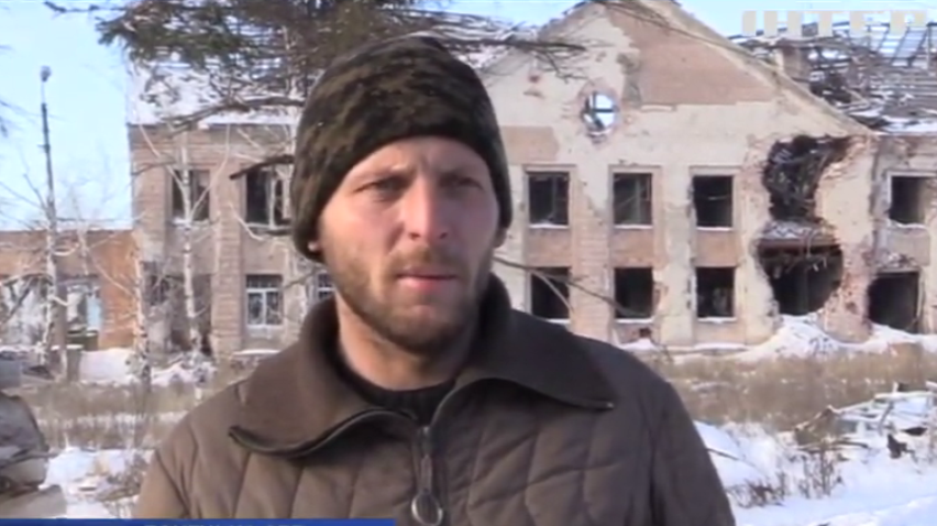 Під Донецьком ворог кинув на військових бронетехніку
