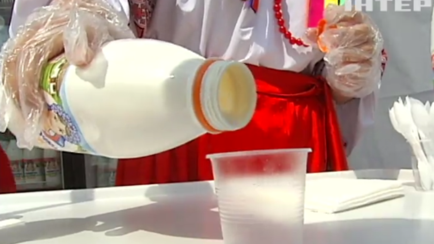 Кремль заборонив молоко з Білорусі