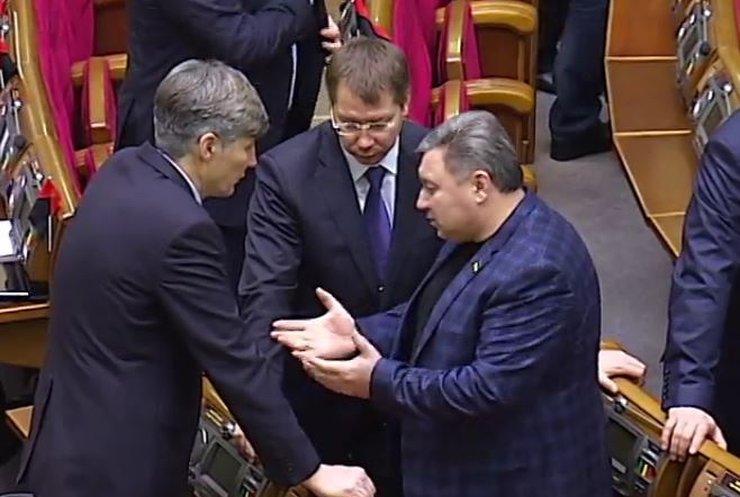 Депутаты не смогли вернуть Укрнафту государству