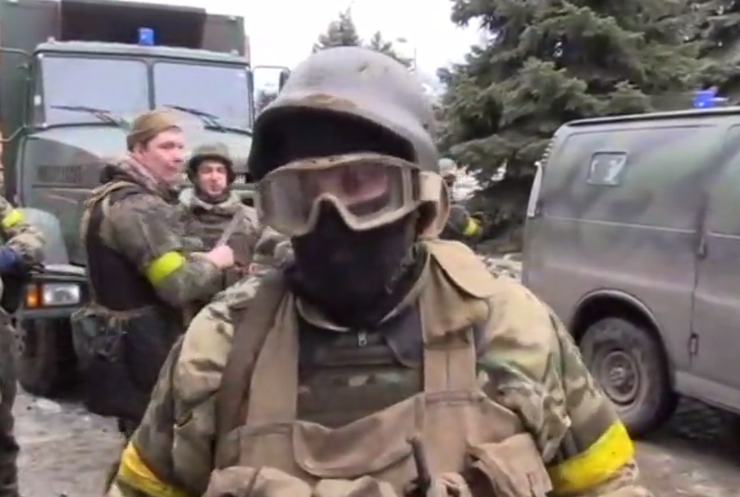 Терористи використовують бронетехніку з українською символікою
