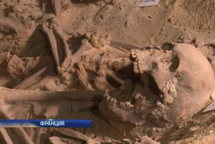 В Париже под магазином обнаружили 200 скелетов