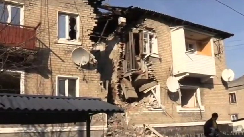 Селище Новотошківське на Луганщині терористи перетворили на руїни (відео)