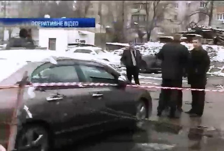 У Дніпропетровську шукають підривників авто на парковці