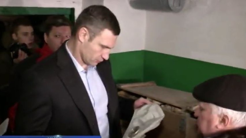 Виталий Кличко проинспектировал бомбоубежища Киева