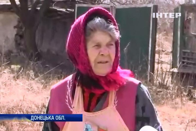 У селищах під Донецьком плачуть через ізоляцію від України (відео)