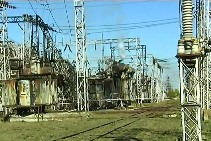 Північ Луганщини знеструмило через пожежу на ТЕС