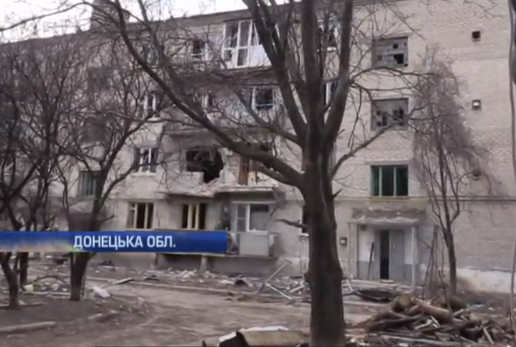Терористи з гранатометів обстріліють селище Піски під Донецьком