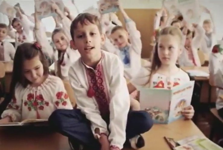 Відеокліп школярів Ужгорода глядачів довів до сліз