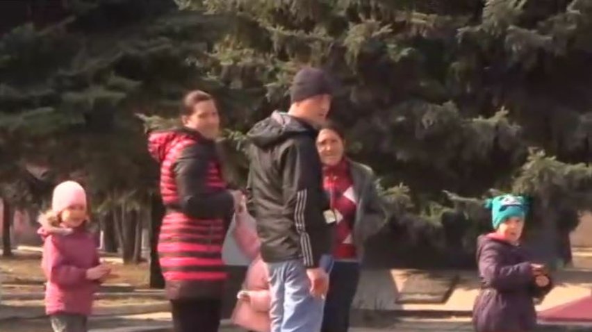 В поселках под Дебальцево ощущают себя брошенными Украиной: видео с передовой