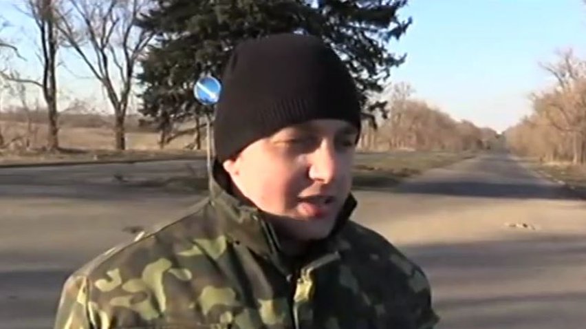 Під Маріуполем військових обстрілють із важкої артилерії