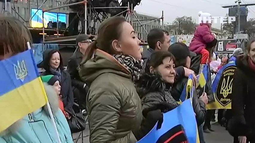 Віче у Дніпропетровську зібрало кілька тисяч людей