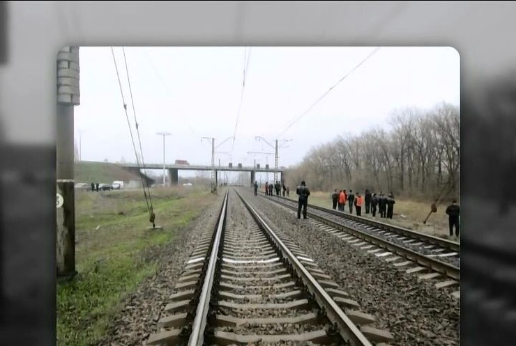 У Дніпропетровську знешкодили бомбу на залізниці