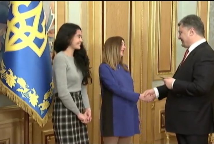 Порошенко предоставил гражданство Украины журналистке из России