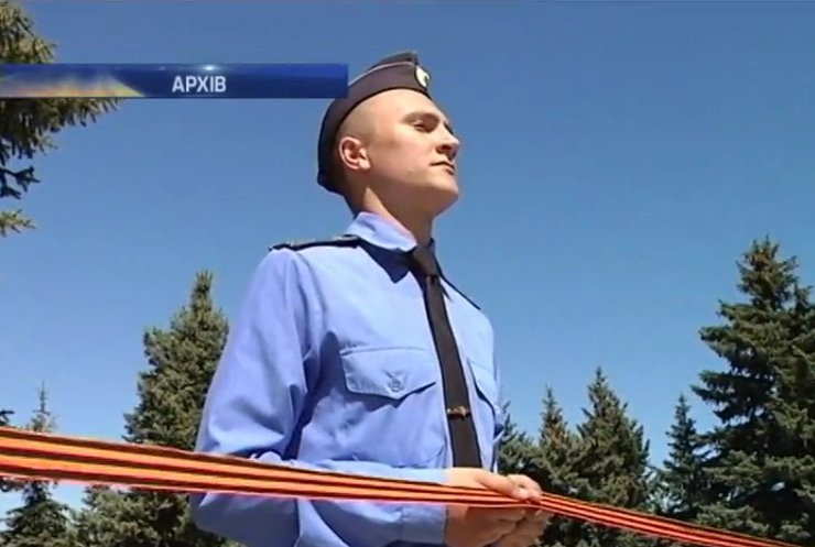 У Білорусі георгіївську стрічку замінили на державний прапор