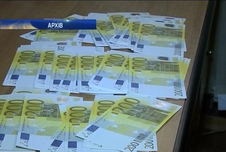 На Херсонщині злочинці намагалися збути фальшиві євро