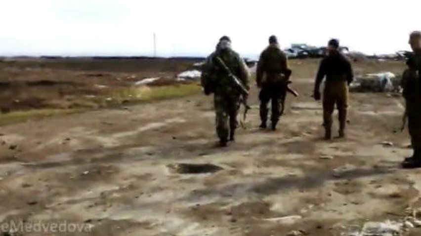 На Донбасі банди б'ються між собою через гуманітарку