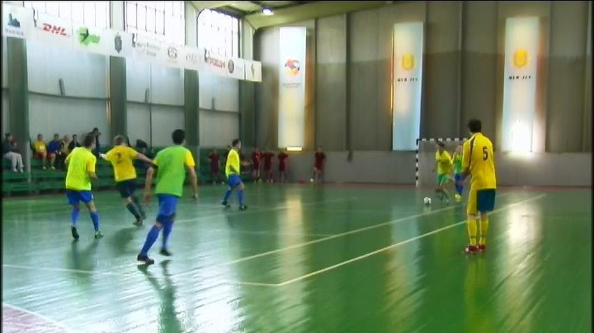 Благодійники зіграли у футбол заради дітей з синдромом Дауна