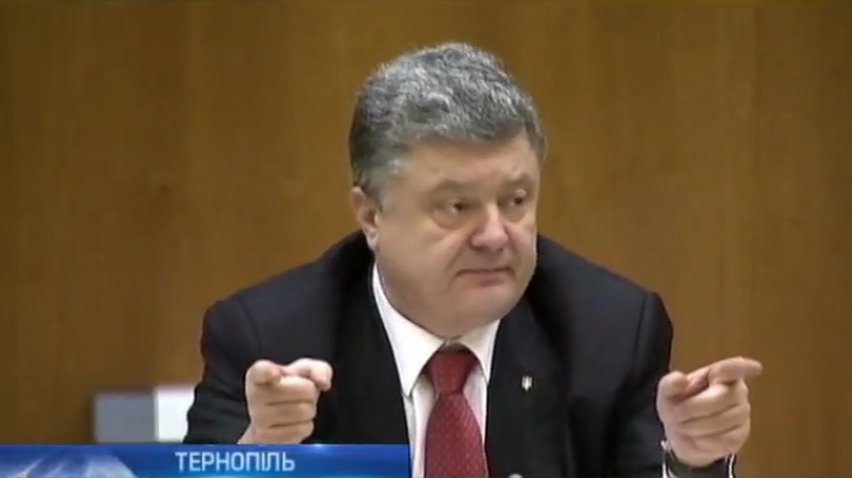 Петро Порошенко не переноситиме місцевих виборів в Україні