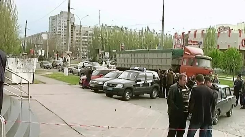 Жінку у Миколаєві пограбували на виході із банку
