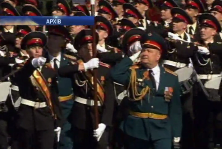 Сербія відправить військових на парад до Москви