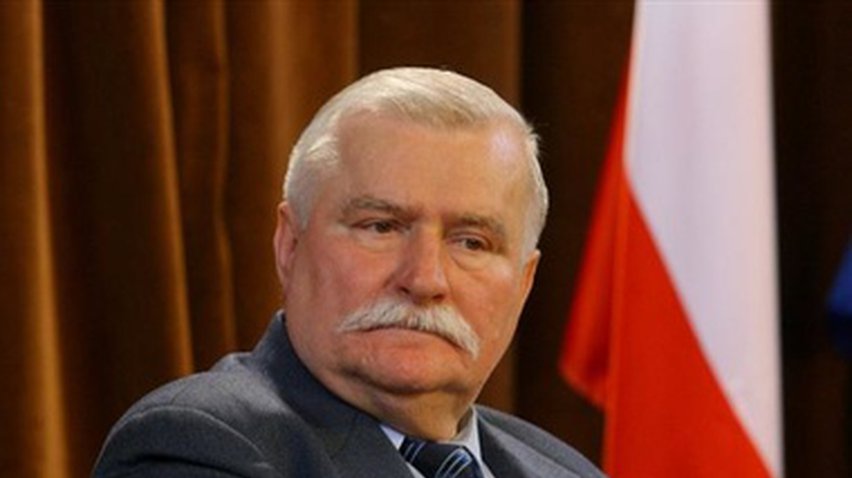 Лех Валенса призвал Украину люстрировать мудро