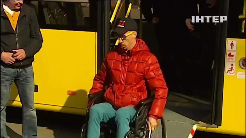 У Києві з'являться тролейбуси для інвалідів