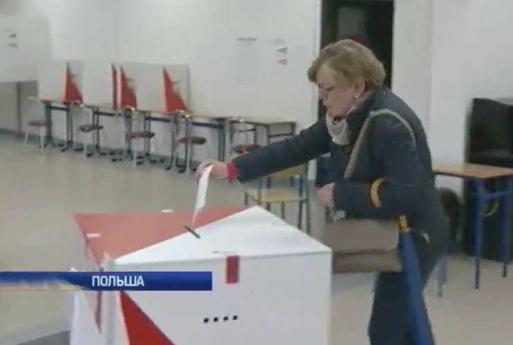 На президентских выборах в Польше лидирует Бронислав Коморовский