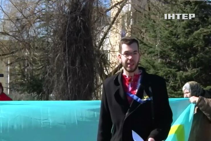 Активіст з Криму заплатить 10 тис рублів за прапор України