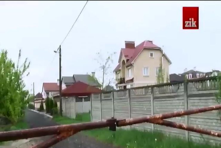 У начальника милиции Киева нашли дом в элитном поселке