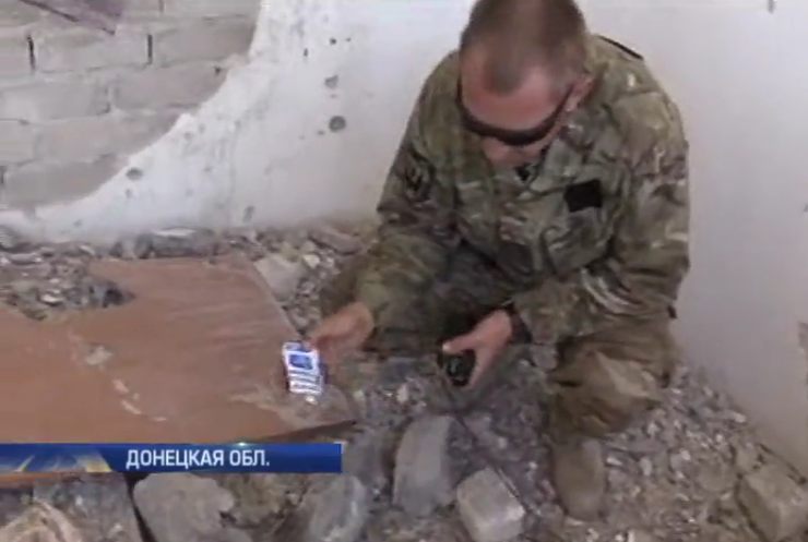 Под завалами аэропорта Донецка нашли тела военных