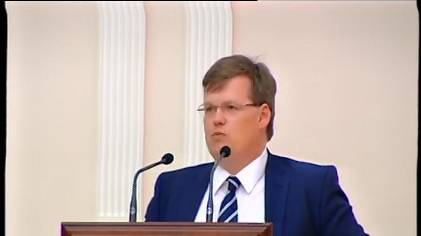 Мінсоцполітики розглядає 1,5 млн справ по субсидіям