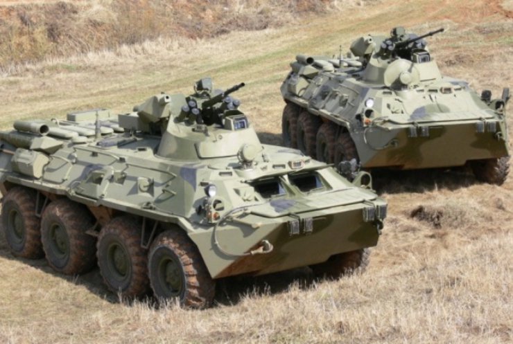 ОБСЄ зафіксували скупчення танків та БТРів під Донецьком